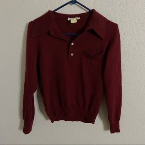 Vintage maroon sweater with pocket detail
